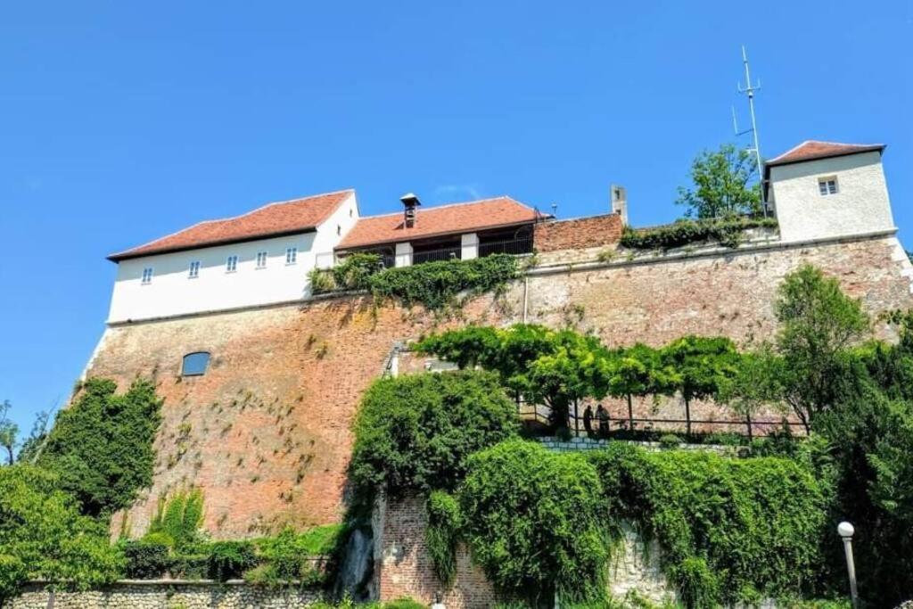 Annenstrasse Graz Central Apartment'6Beds'Freeparking 외부 사진