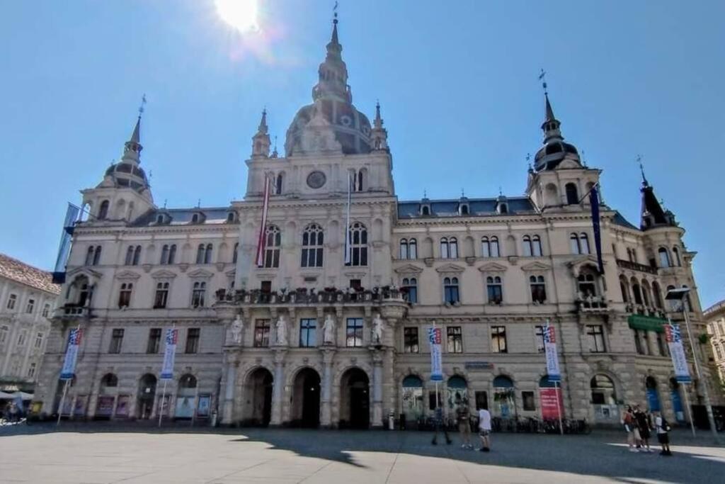 Annenstrasse Graz Central Apartment'6Beds'Freeparking 외부 사진
