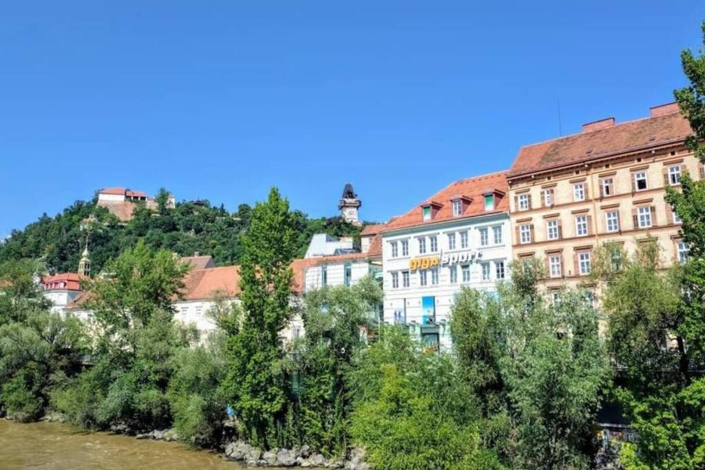 Annenstrasse Graz Central Apartment'6Beds'Freeparking 외부 사진